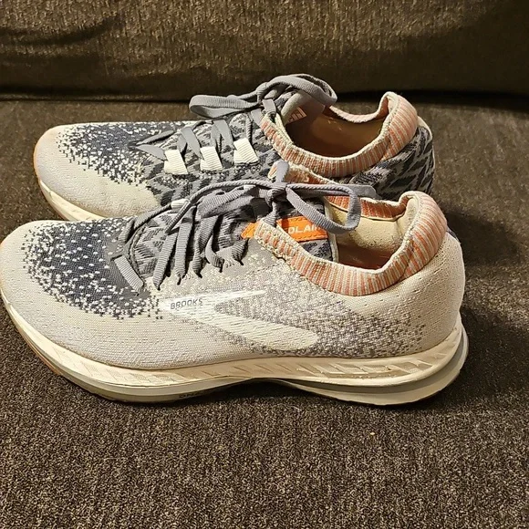 Brooks Bedlam 🥰 Women's Size 7 - Picture 5 of 8